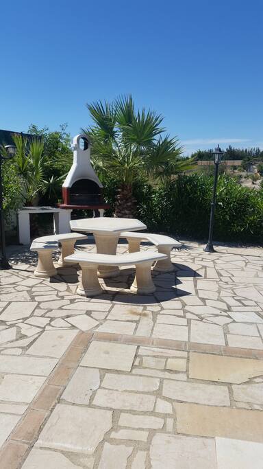 Al Fresco Dining