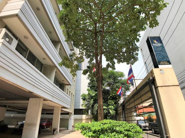 Deluxe 2 Bedrooms Suites at NANA& ASOK BTS gallery image 4