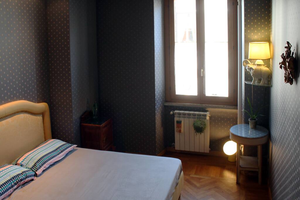Camera . Bedroom . Chambre . Cuarto .