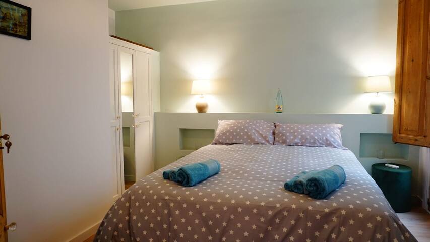 Luxury flat rambla Boqueria mercado gallery image 4