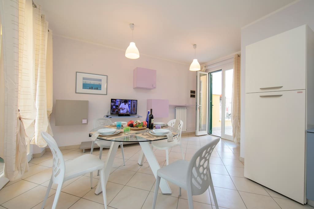 Bright Living room and kitchen