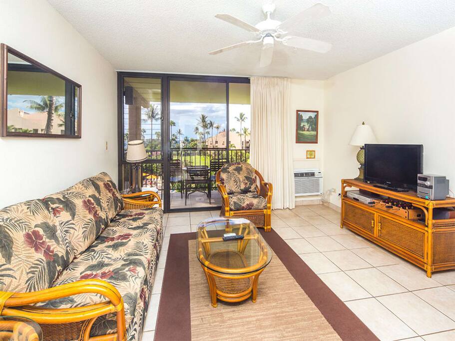 kamaole-sands-1po-5306-living-04.jpg