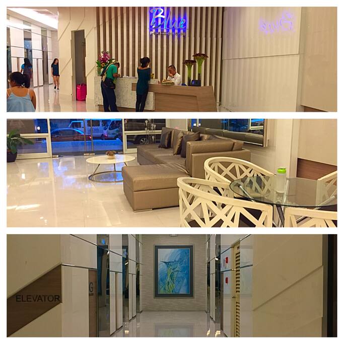 Spacious lobby with lounge to receive guests
