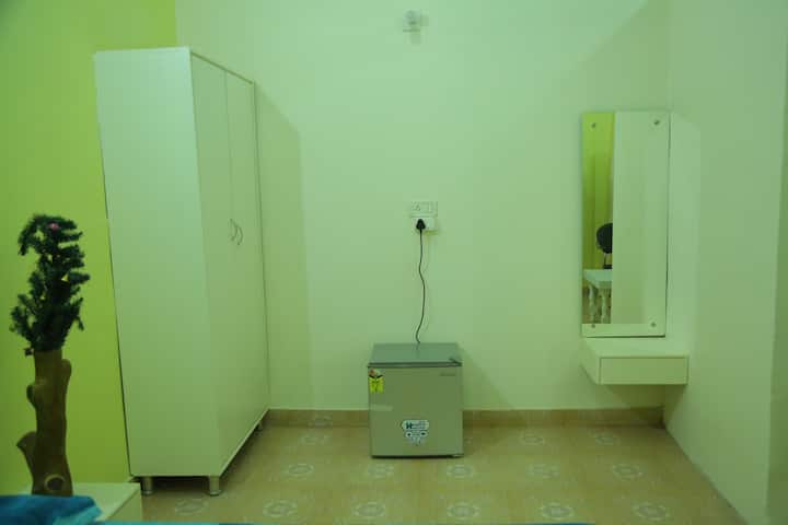 غرفة النوم 1