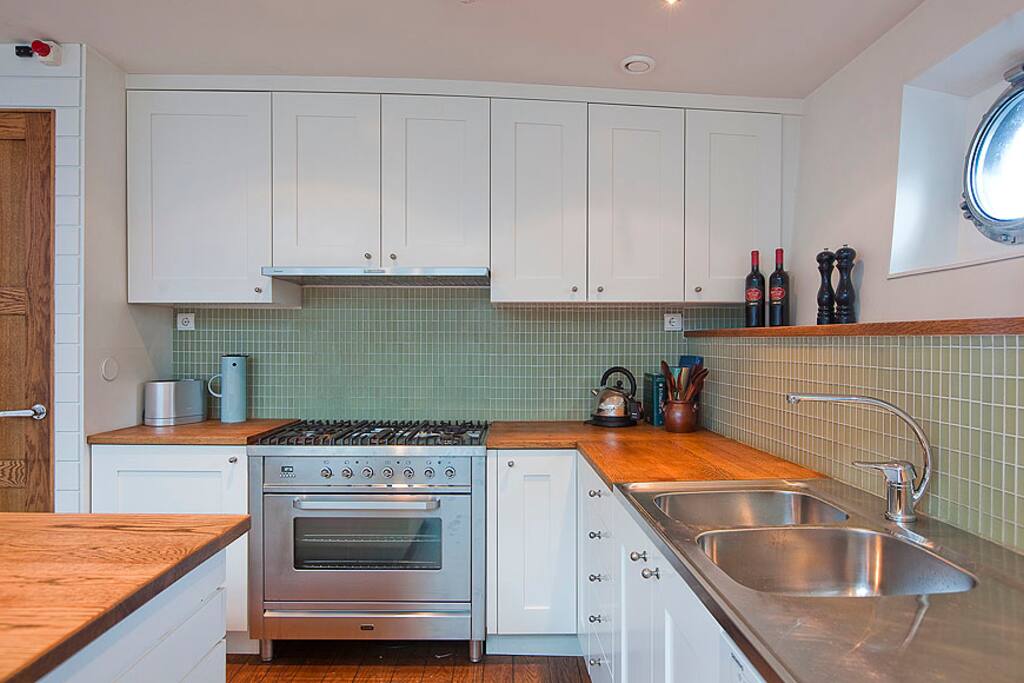 Ship's hold/kitchen