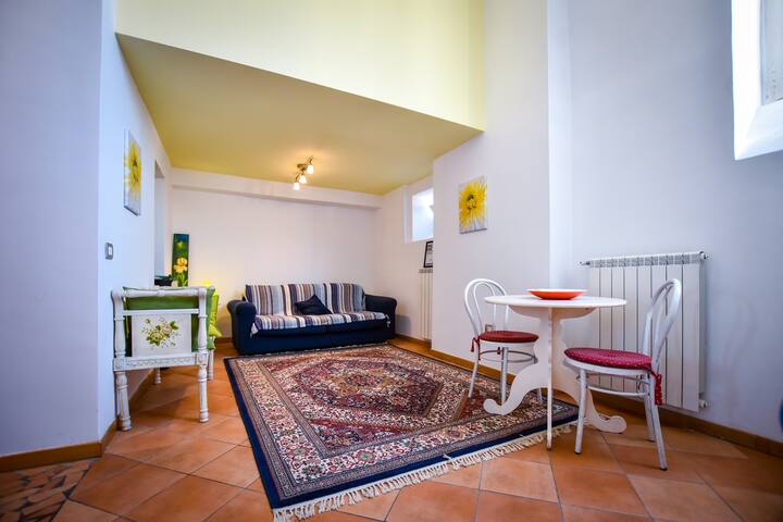 BRAND NEW FLAT NEAR DANTE SQUARE!