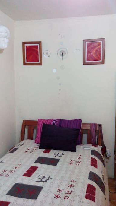 Bedroom, 4 by 6 bed