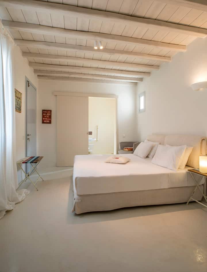 בריכה מפלס חדר שינה 4 (נגיש לכיסא גלגלים)