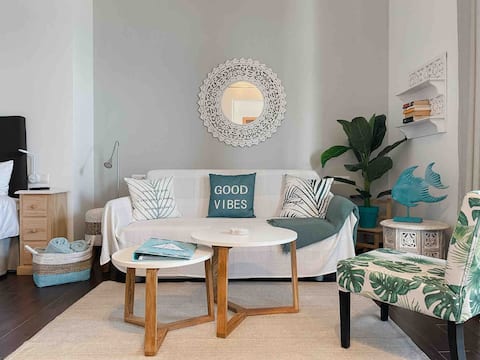 Anuncio de Airbnb popular: Calma Beach House - Panoramic Ocean View en Pájara
