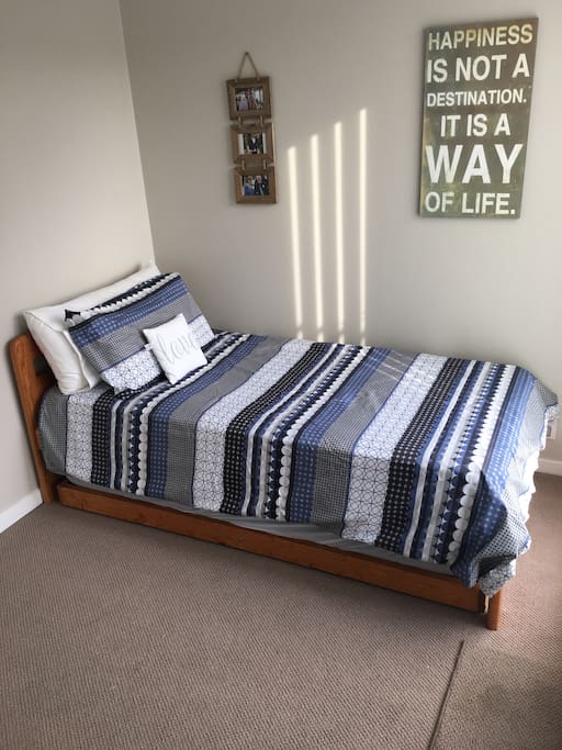 Single Bed with single pull out trundle beneath