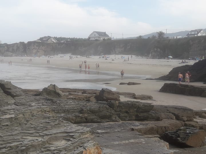 As Catedrais beach Alquileres vacacionales y alojamientos - Galicia, España  | Airbnb