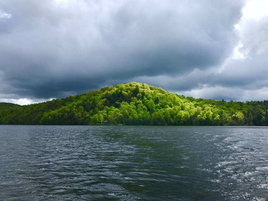 The lake house mountain