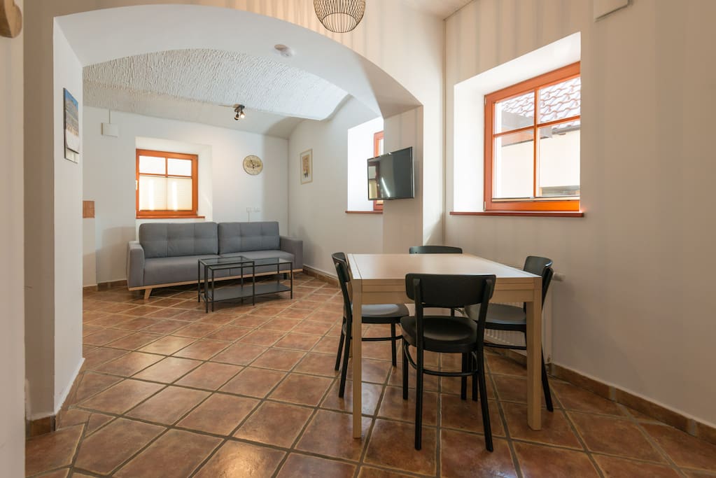 Villa Nebina - dining / living area