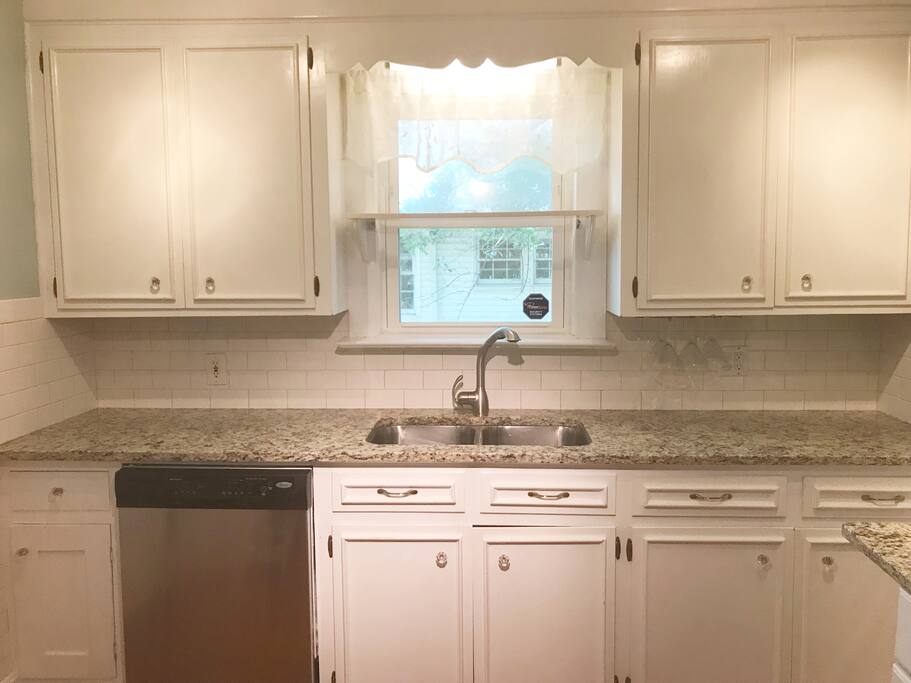 Kitchen 1