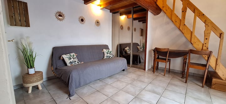 Estudio independiente- Dormir: 1 sofá cama