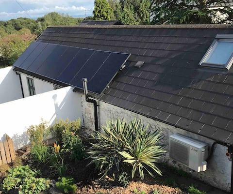 The old barn Cummings farm house