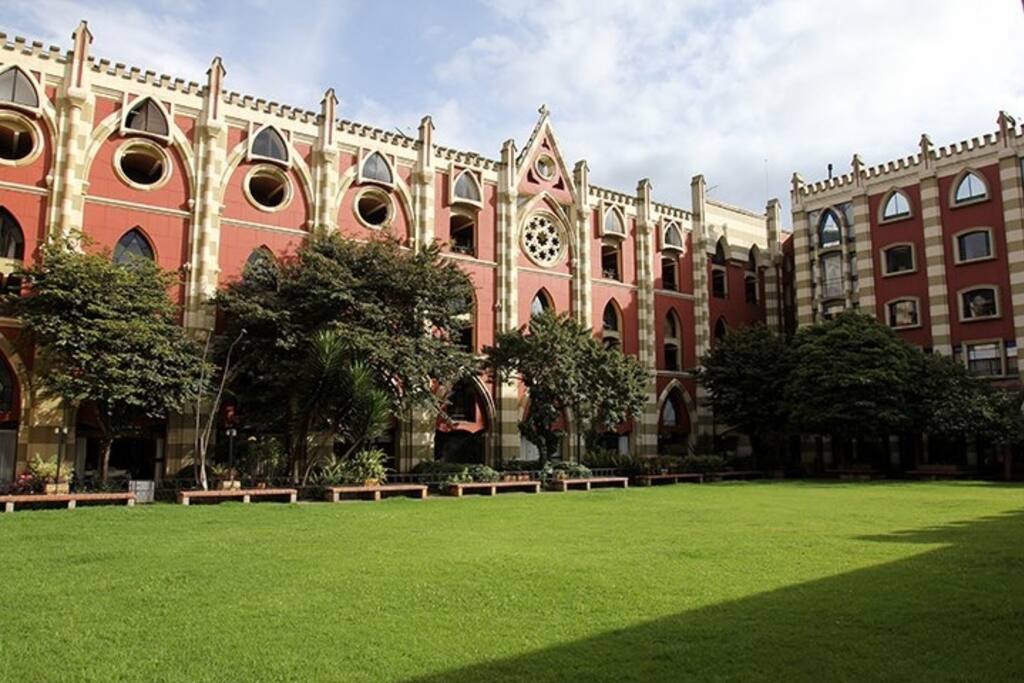 The pristinely kept residential building La Candelaria is a historic gem.