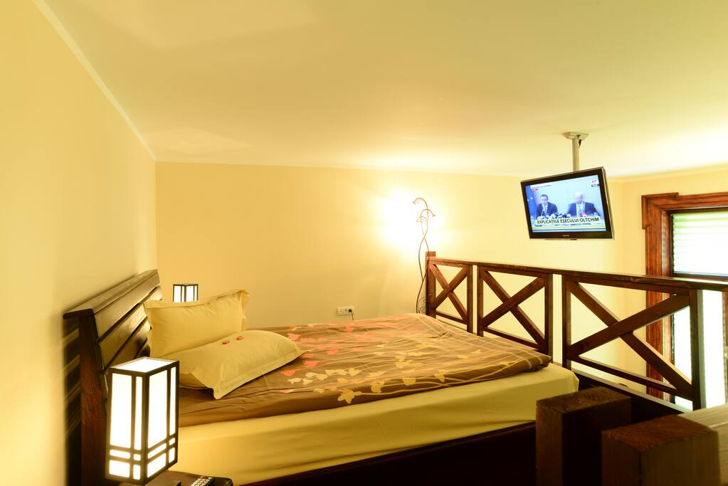 Bed on mezzanine