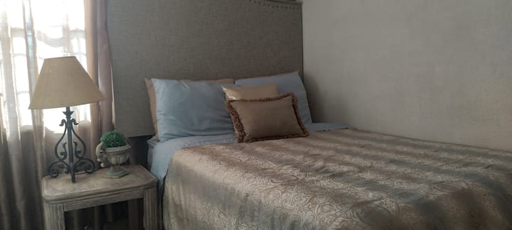 Habitación 3. Cama completa.