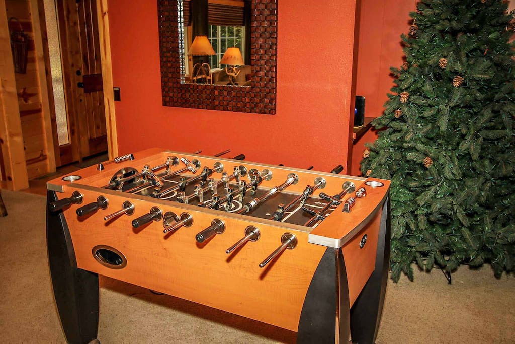 Fir,Tree,Furniture,Vegetation,Indoors