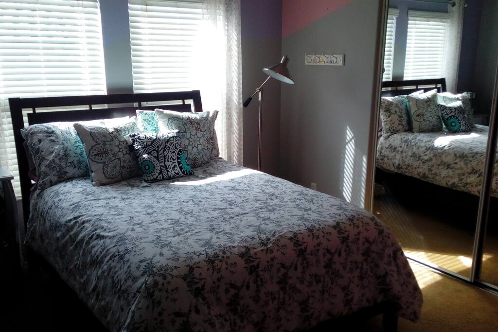 BEDROOM 2