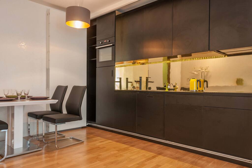 Fully equipped kitchen
