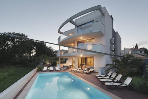 Villa Sunrise Premantura sea view