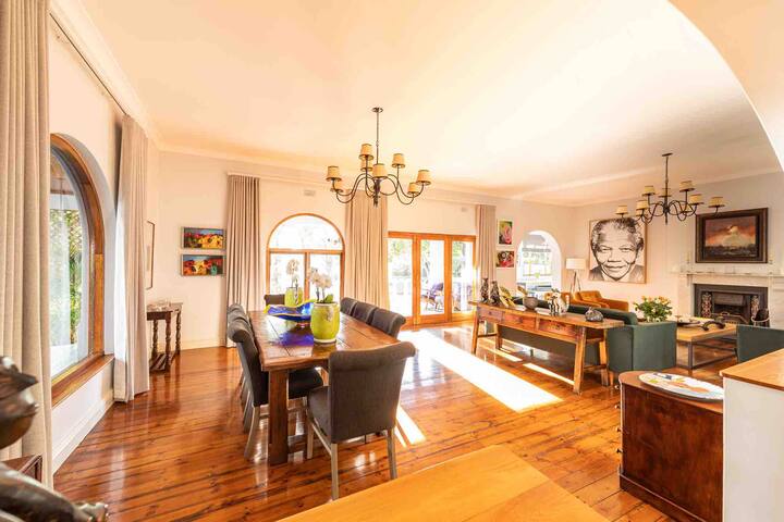 Entertainers delight, Hauptville Farmhouse gallery image 3