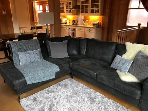 Popular Airbnb listing: Family Chalet Chamonix Mont Blanc! in Chamonix Mont Blanc