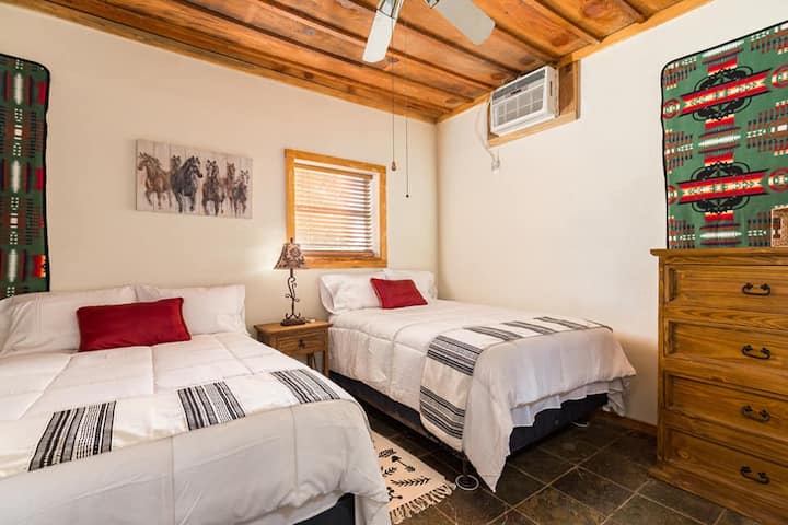 Private Bedroom with Two Double Beds
