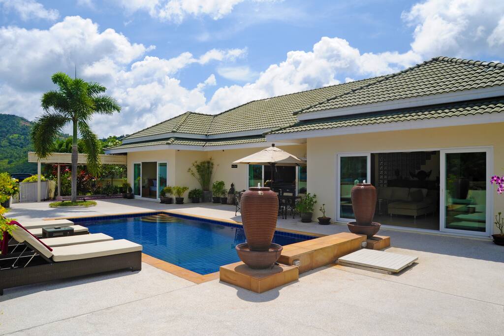 Spacious Villa laid out nicely on one level.