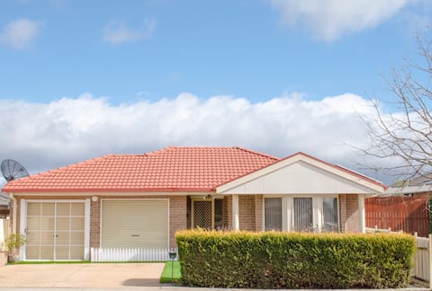 Entire house with 5 bedrooms , Parking available