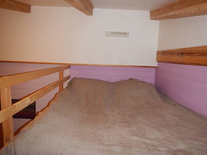 Საძინებელი 2, საწოლით 120 ნომერში და საწოლით