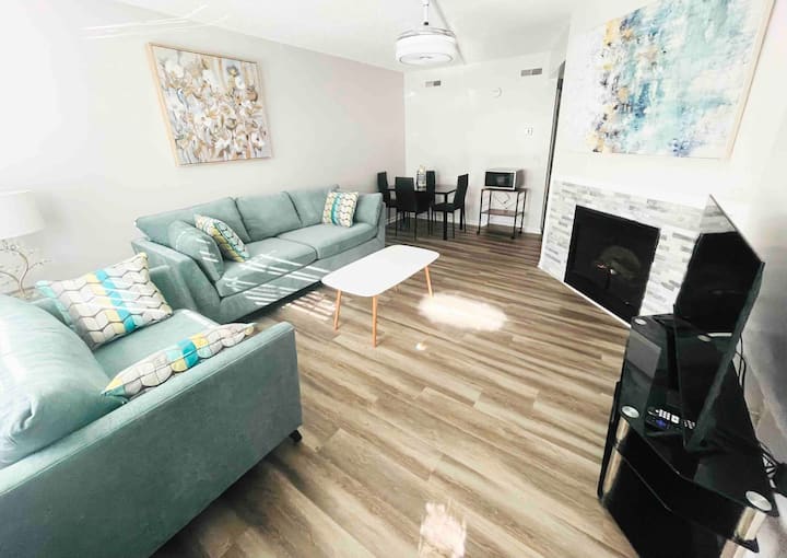 *New* 1 Bed Condo Centrally Located In Pigeon Forge - Pigeon Forge, TN
