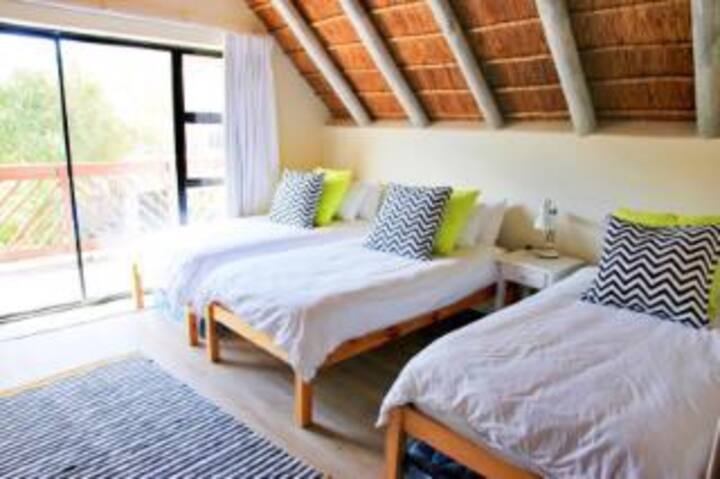 საძინებელი 4