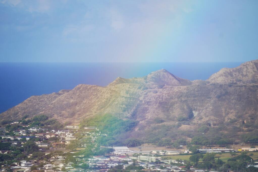 Morning rainbows before Diamond Head