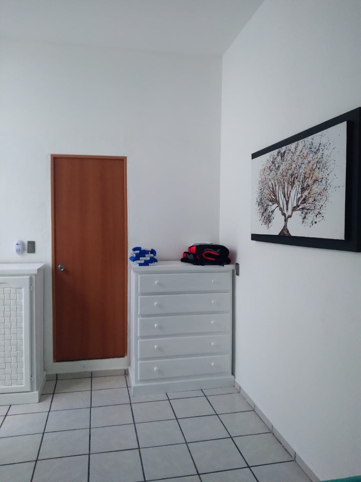 Dhomë në katin përdhe