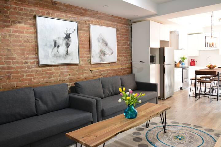 Rare Find – 3 BR + 4 Full BA – Huge Sunny Terrace! gallery image 2