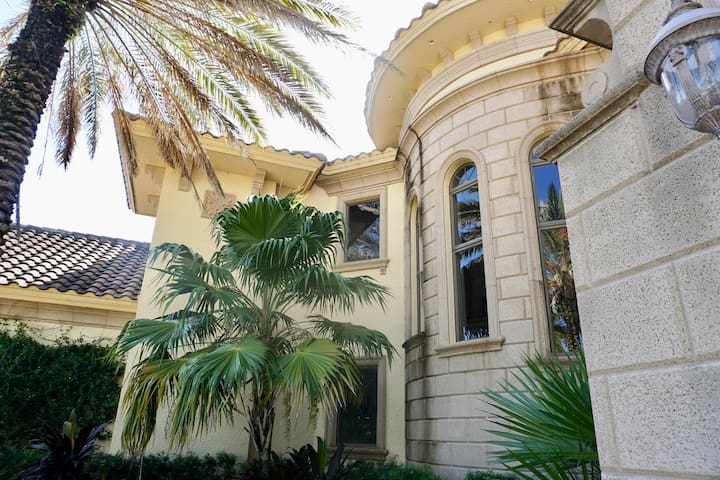 Listing in Marco Island