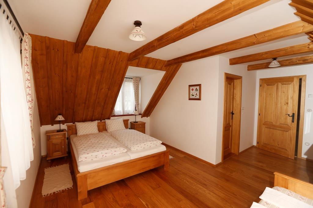 % {date_ოთახი