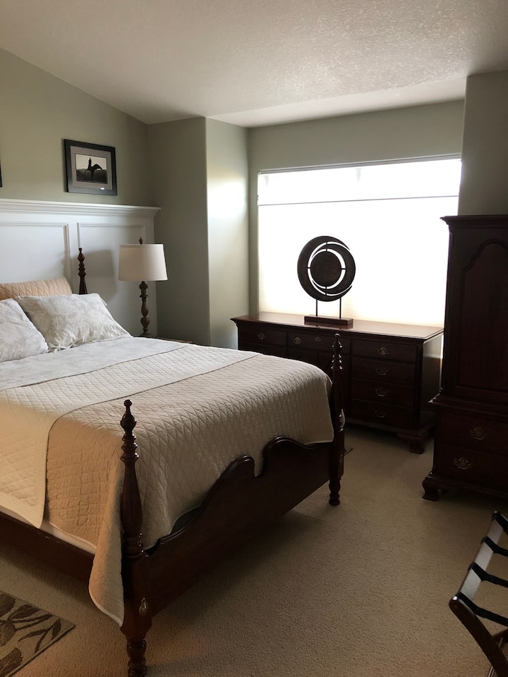 غرفة النوم الرئيسية