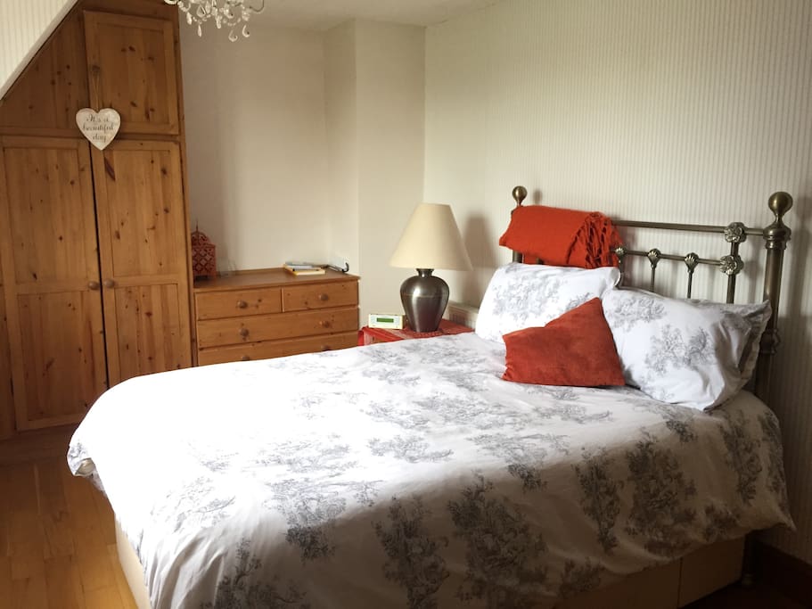 Comfy double bed