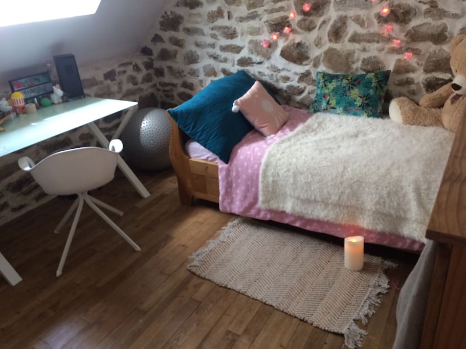 Chambre lit une personne