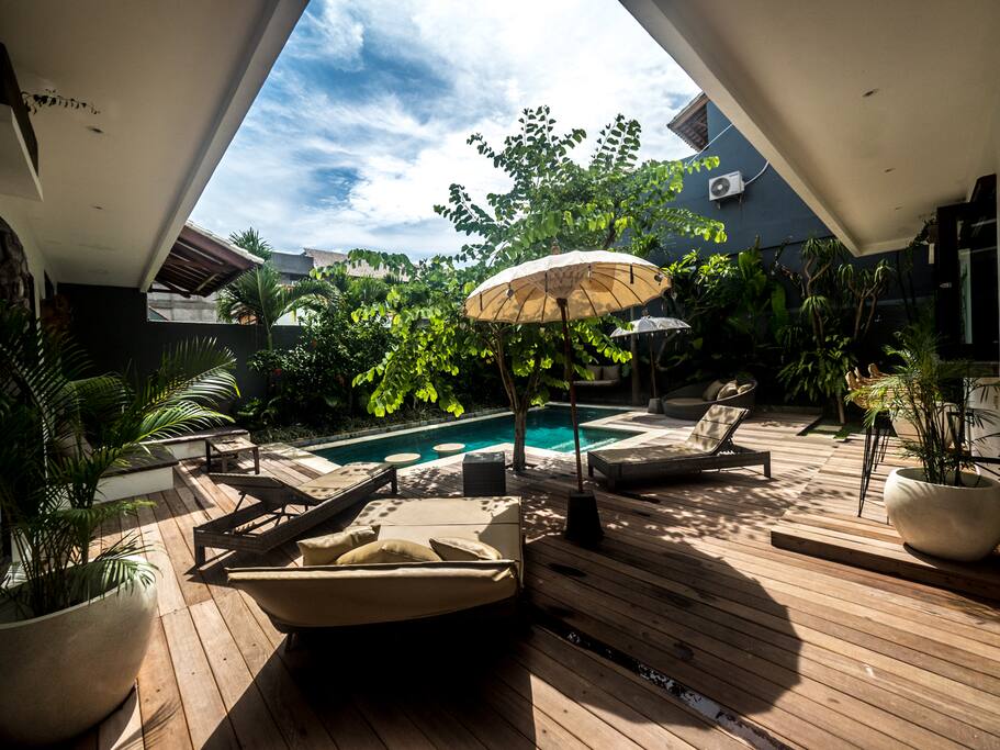 Swimming Pool & Decking