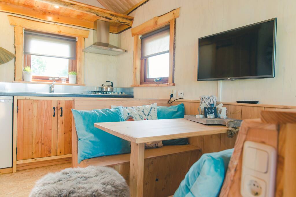 Woonkamer + keuken (1 ruimte)