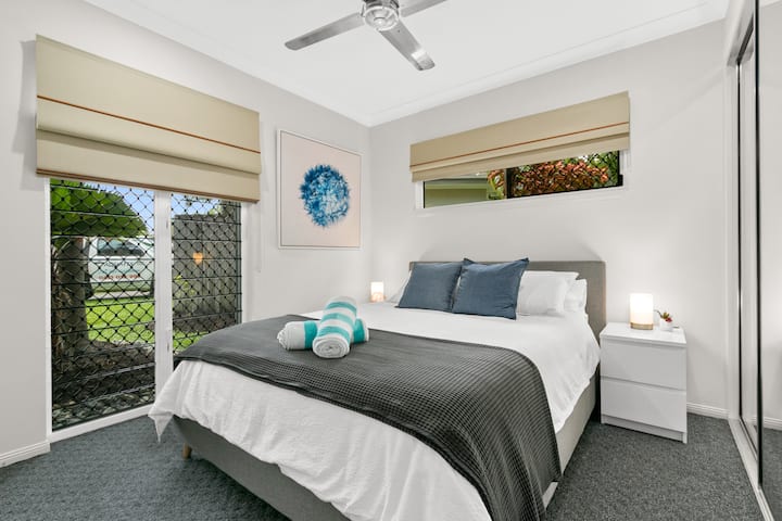 Chumba cha kulala 3 - Kitanda cha Malkia na Televisheni janja