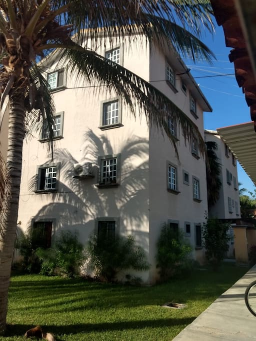 Edificio en donde se encuentra el departamento