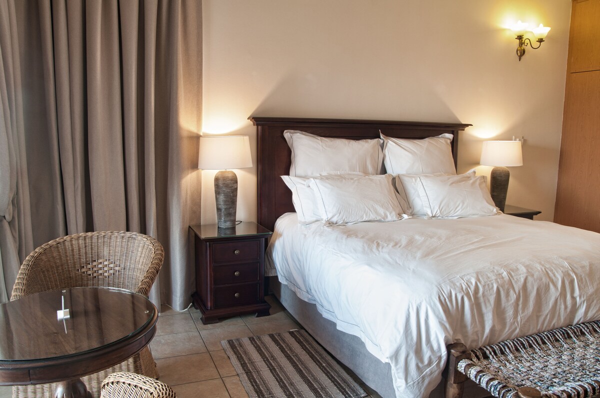 يحتوي جناحان على أسرّة بمقاس كبير