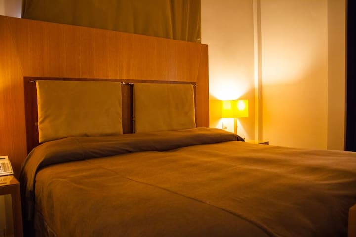 Cozy room,Cable car, Buda, Airport, Disney Land