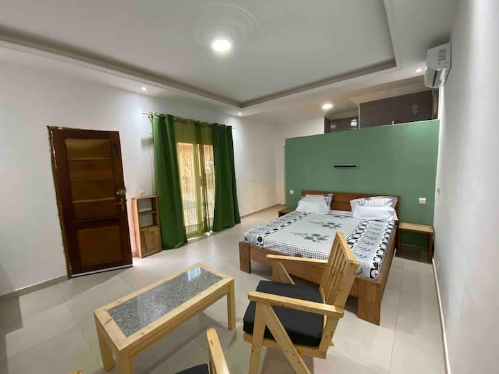 Chez Salimata Chambre Dhôte Climatisée - Sénégal